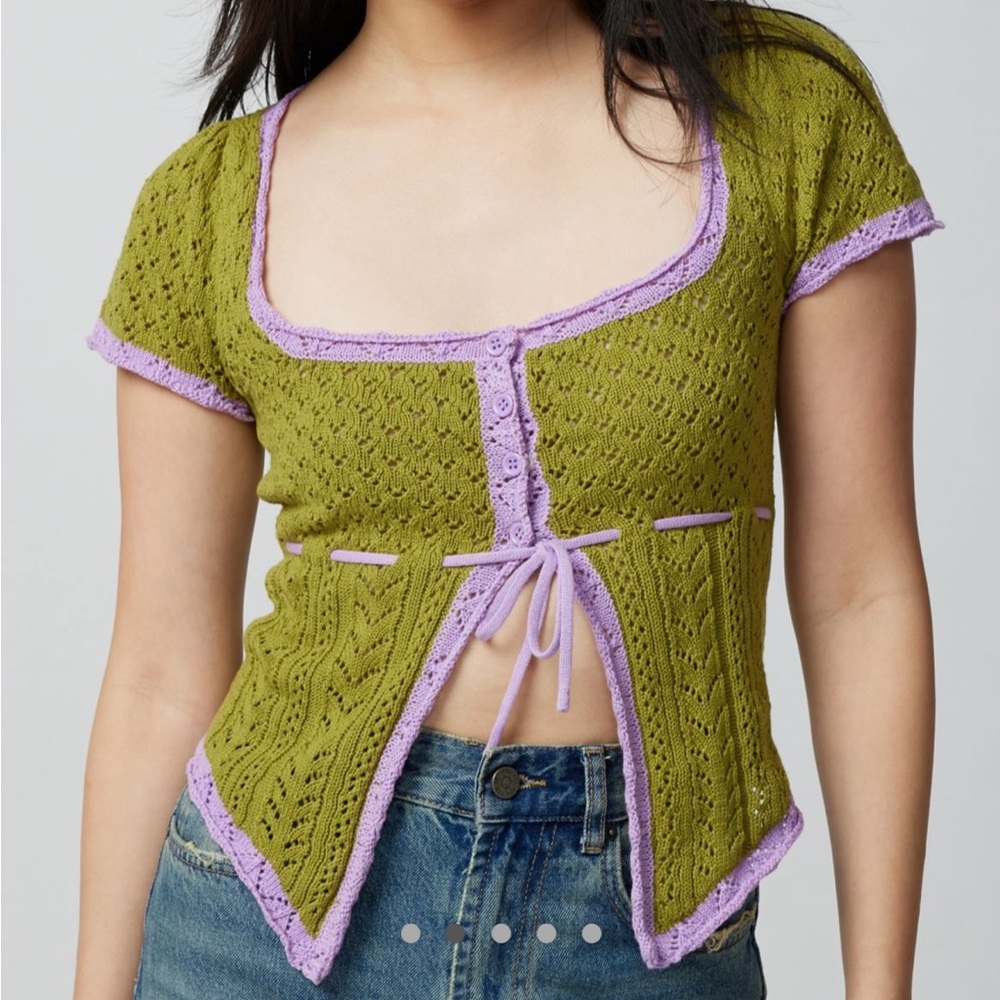 Urban Outfitters Babydoll Flyaway Sweater
